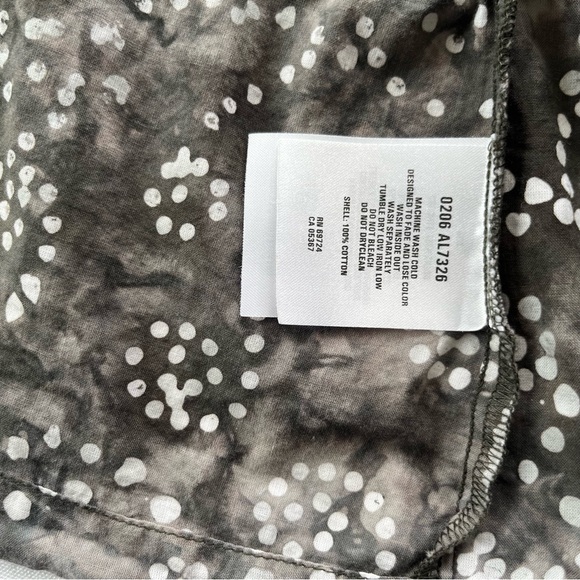 Columbia Patterned Button-down Shirt - Small - Picture 8 of 16